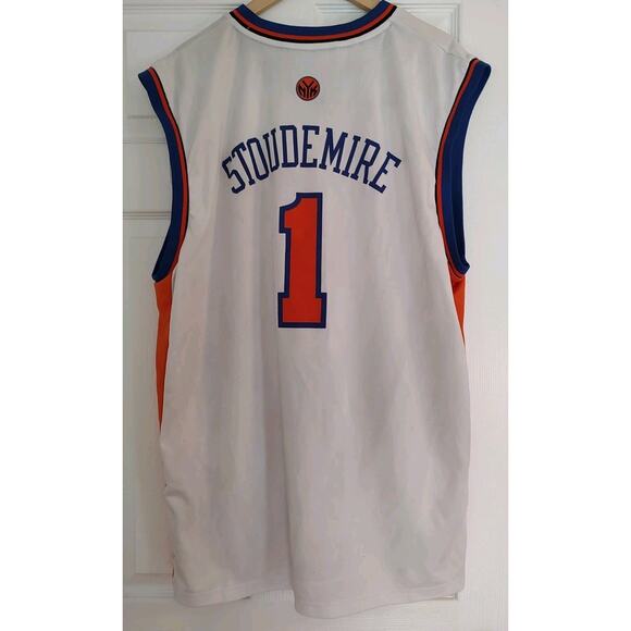 NEW YORK KNICKS NBA BASKETBALL JERSEY ADIDAS WHITE AMARE STOUDEMIRE #1 Men’s XL - Picture 3 of 6